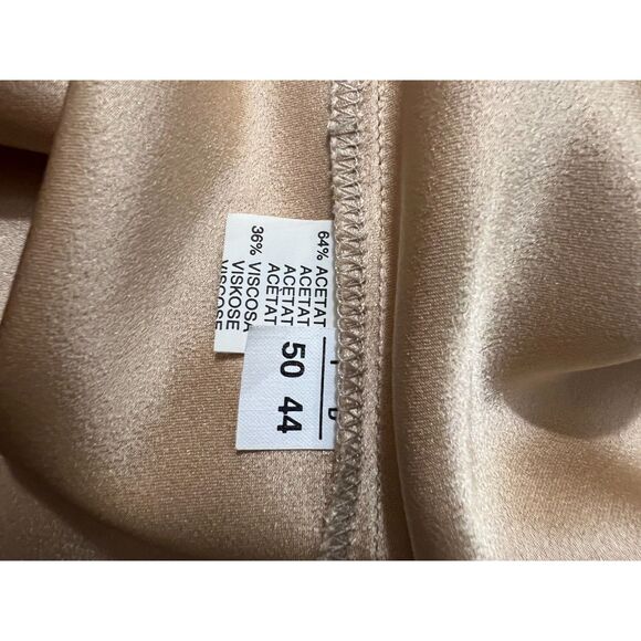 Clips New Champange Gold Slip Skirt Made in Italy  Waist=17"+ , silky stretchy - Picture 6 of 7